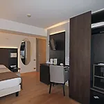 Otel Hotel Como 4*