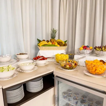 Hotel Como 4*