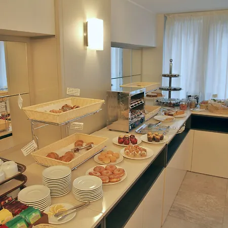 מלון Hotel Como