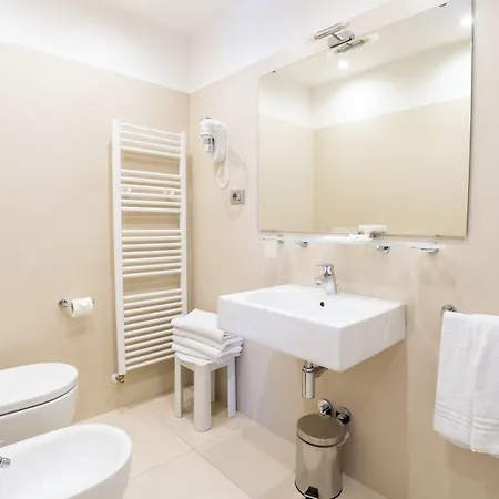 Hotel Como Hotel 4*