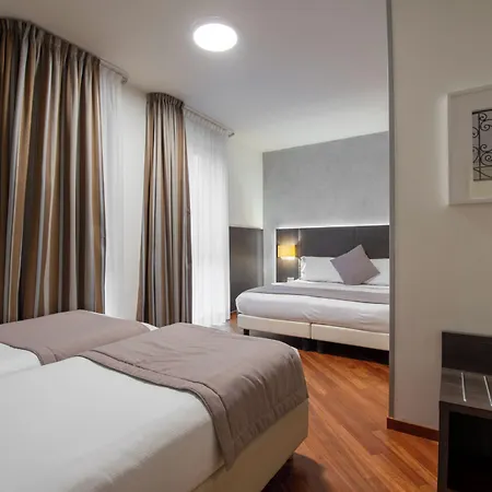 Hotel Como 4*