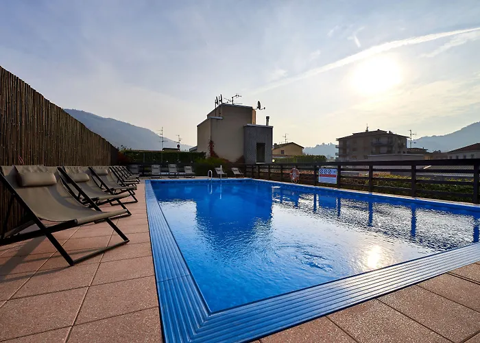 Hotell Hotel Como 4*