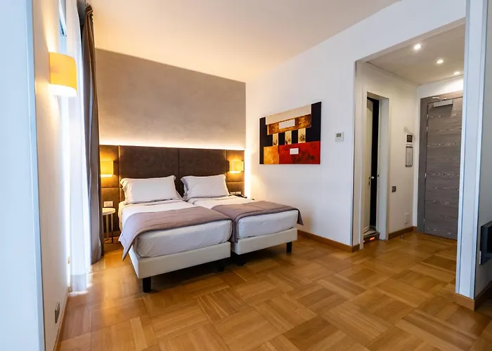 Hotel Como 4*