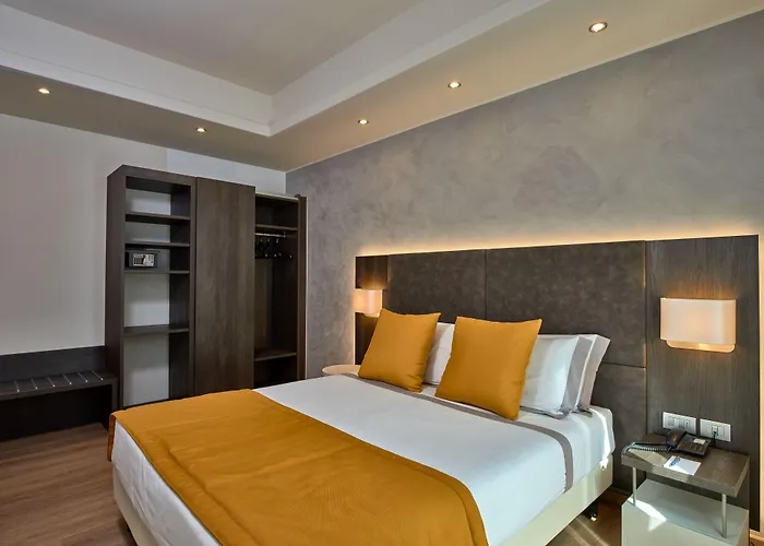 Hotel Como 4*