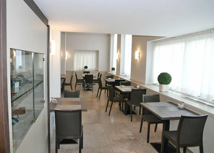 Hotel Como 4*